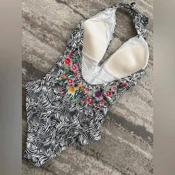 Johnny Was Spring Halter Embroidered One Piece - Picture 6 of 7